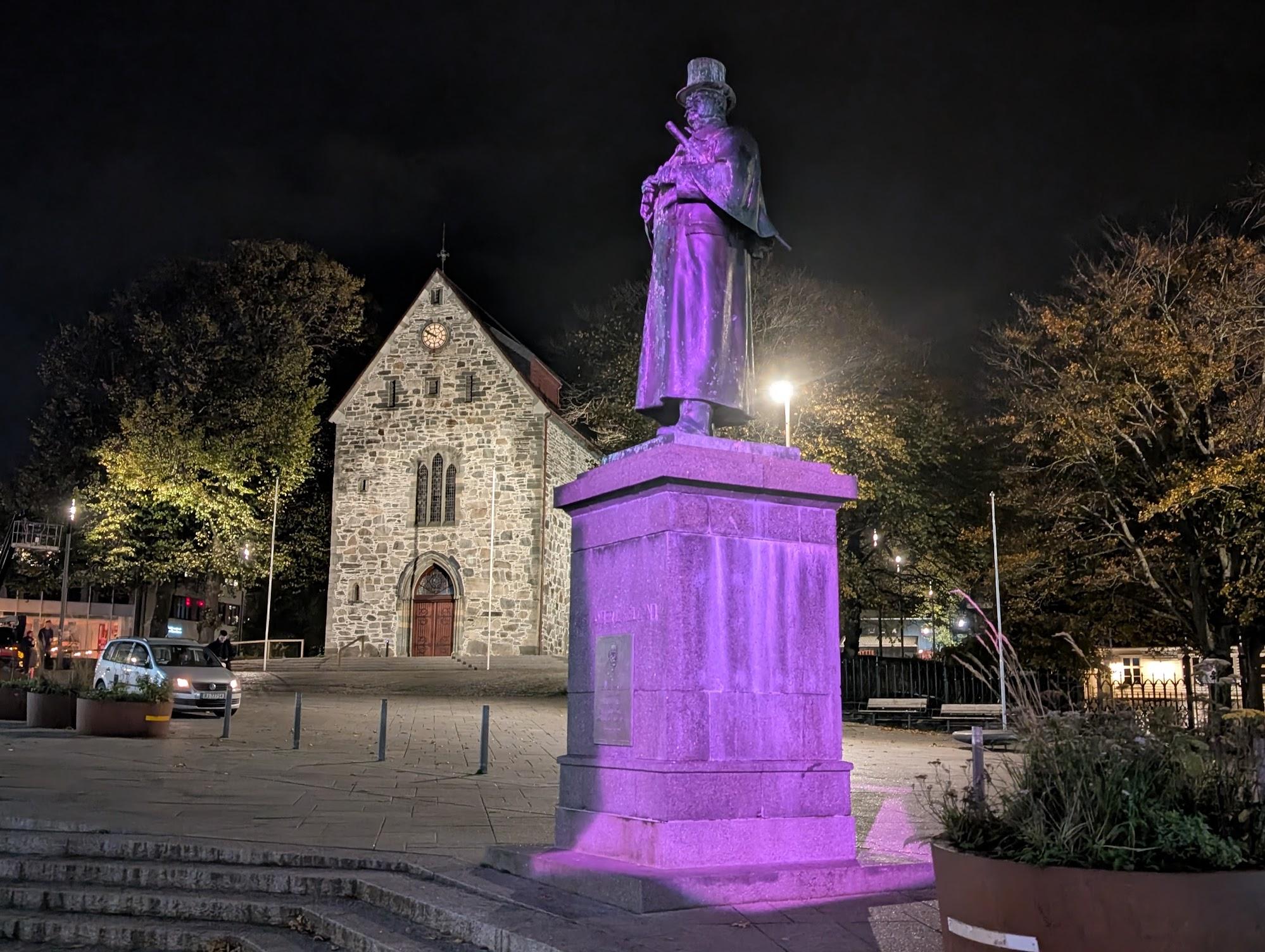 Stavanger Cathedral at night